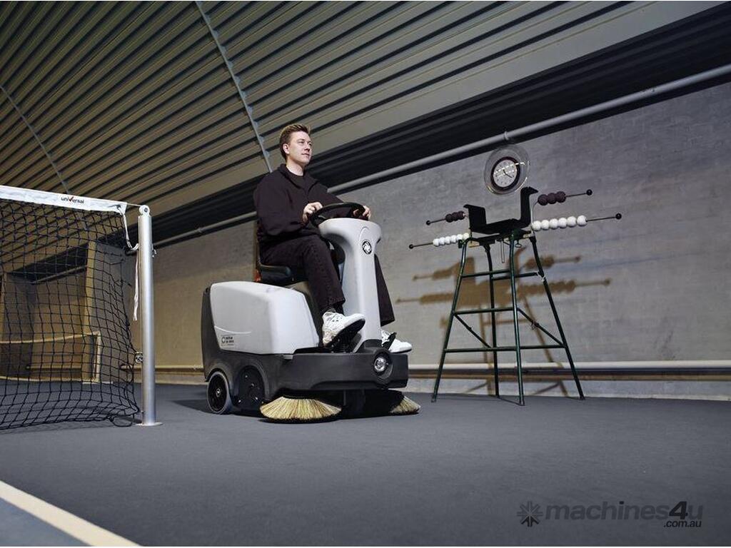 Varredeira de Pisos Tripulada Nilfisk SR1000