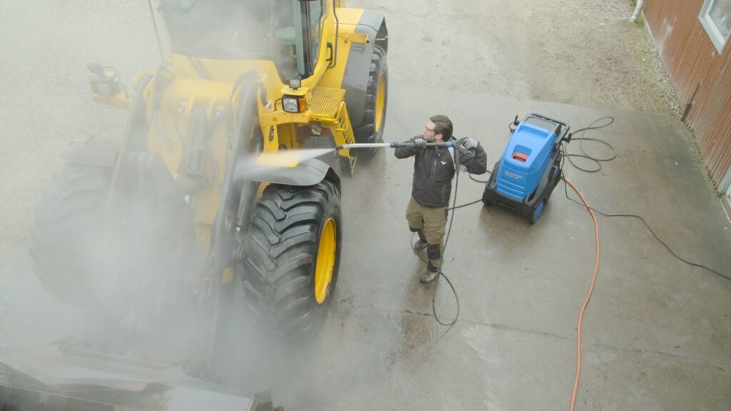 Lavadora de Alta Pressão Água Quente Nilfisk MH 4M 200 960